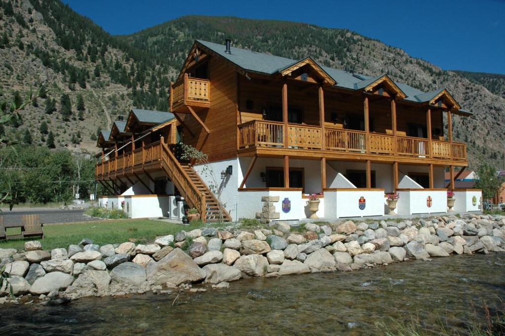 Hotel Chateau Chamonix Джорджтаун Экстерьер фото